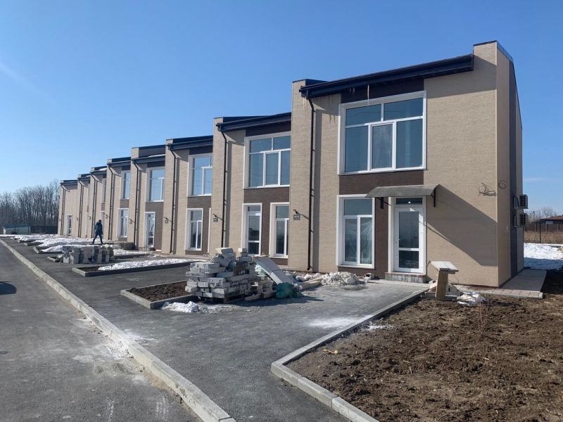 Строительство малоэтажных домов п. Шмидтовка Надежденский р-н Приморского края ул. Победы 49/1 - /14 площадь застройки  3300м2